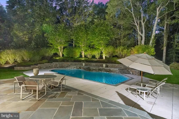 $2,895,000 | 1404 Wynhurst Lane, Vienna, VA 22182