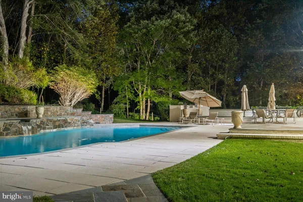 $2,895,000 | 1404 Wynhurst Lane, Vienna, VA 22182