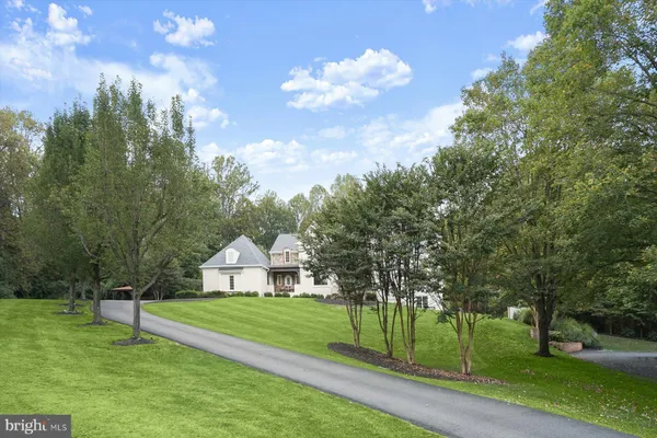 $2,895,000 | 1404 Wynhurst Lane, Vienna, VA 22182