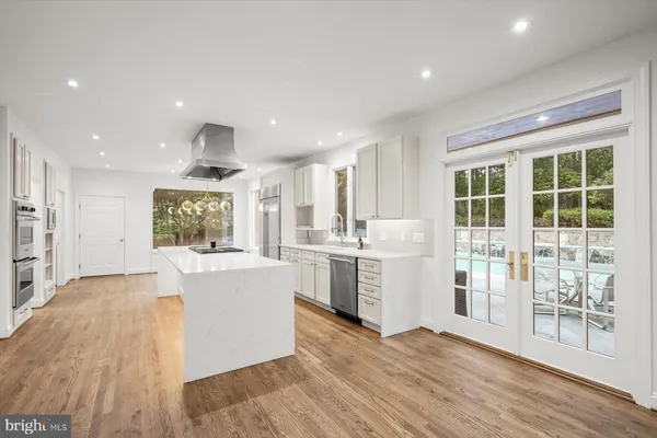 $2,895,000 | 1404 Wynhurst Lane, Vienna, VA 22182