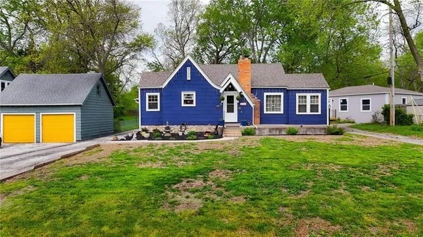 $190,000 | 2710 Windsor Avenue, Independence, MO 64052
