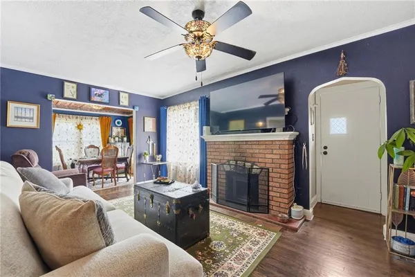 $190,000 | 2710 Windsor Avenue, Independence, MO 64052