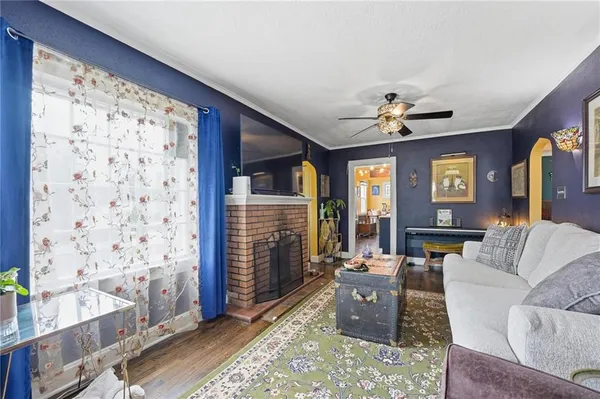 $190,000 | 2710 Windsor Avenue, Independence, MO 64052