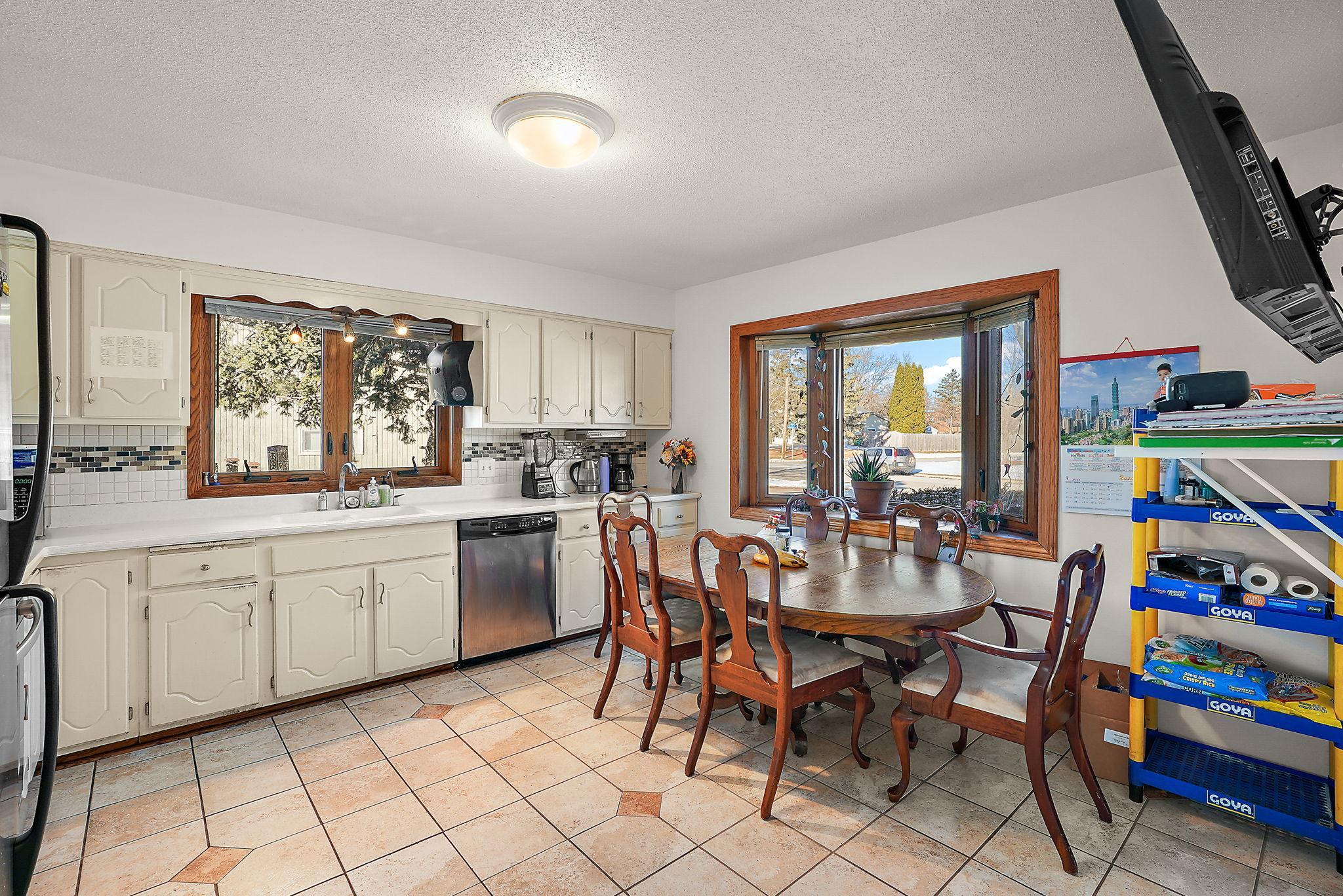 8114 5th Street Northeast Spring Lake Park, MN 55432 - Photo 3 of 46