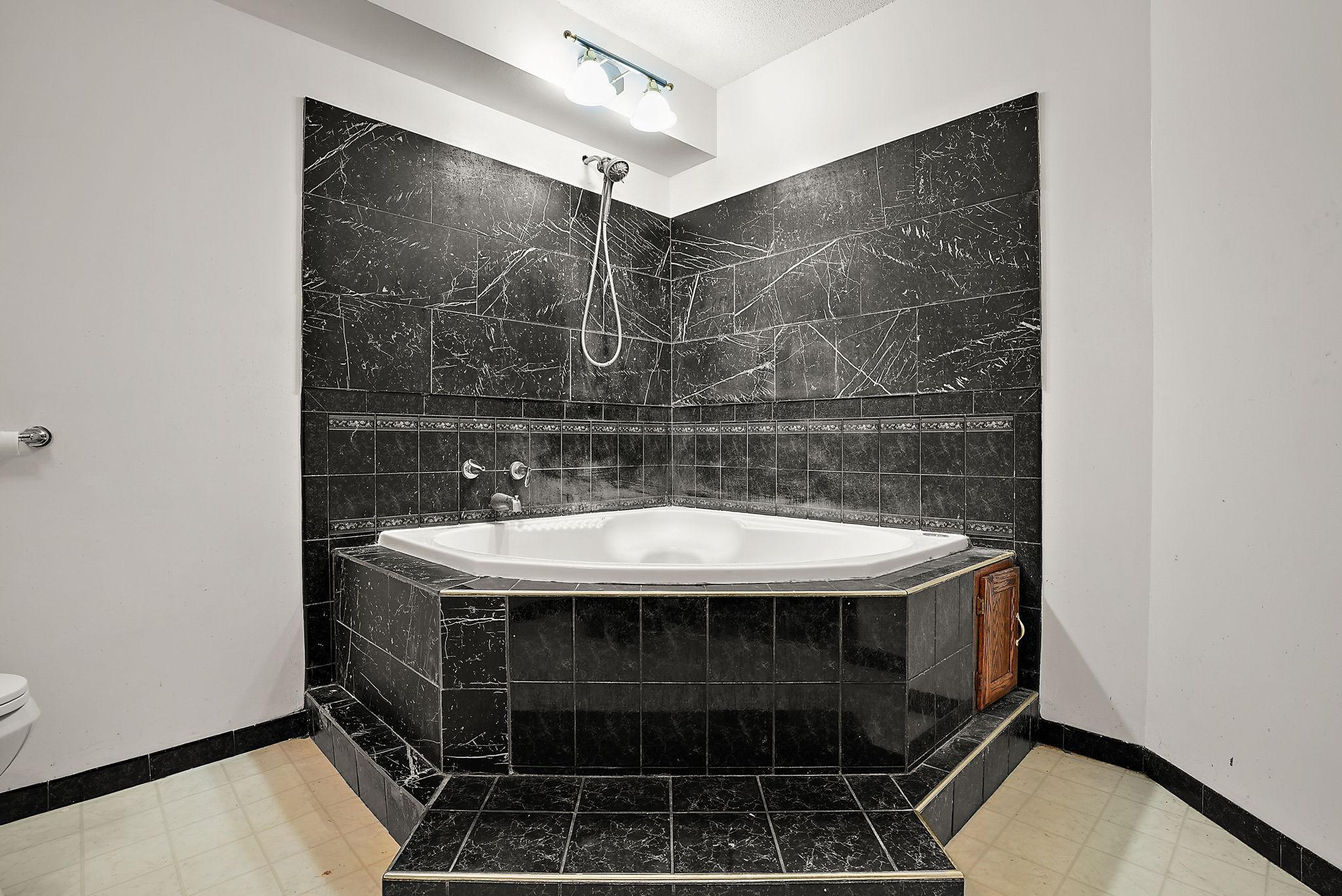 8114 5th Street Northeast Spring Lake Park, MN 55432 - Photo 31 of 46