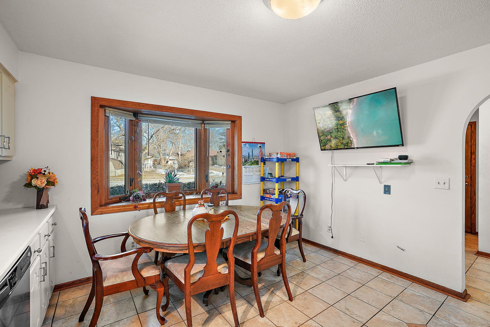 8114 5th Street Northeast Spring Lake Park, MN 55432 - Photo 4 of 46