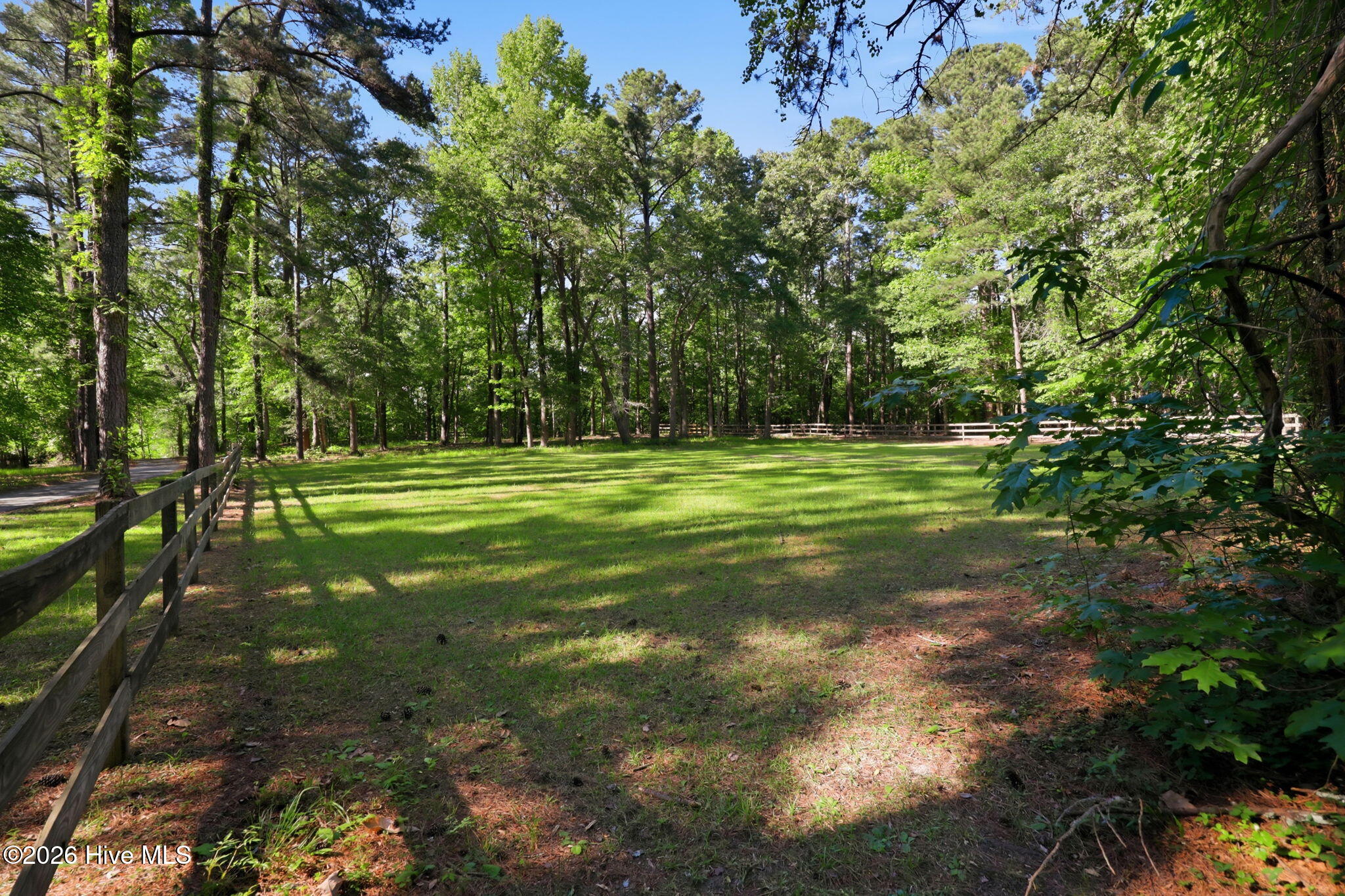 108 Farmington Road Grimesland, NC 27837 - Photo 6 of 84 16-web-or-mls-BLS_0013