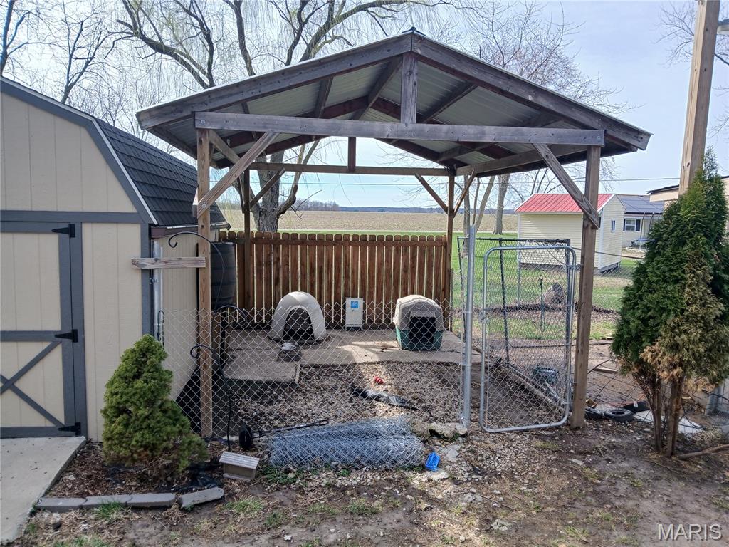 511 South 5th Street New Douglas, IL 62074 - Photo 12 of 17