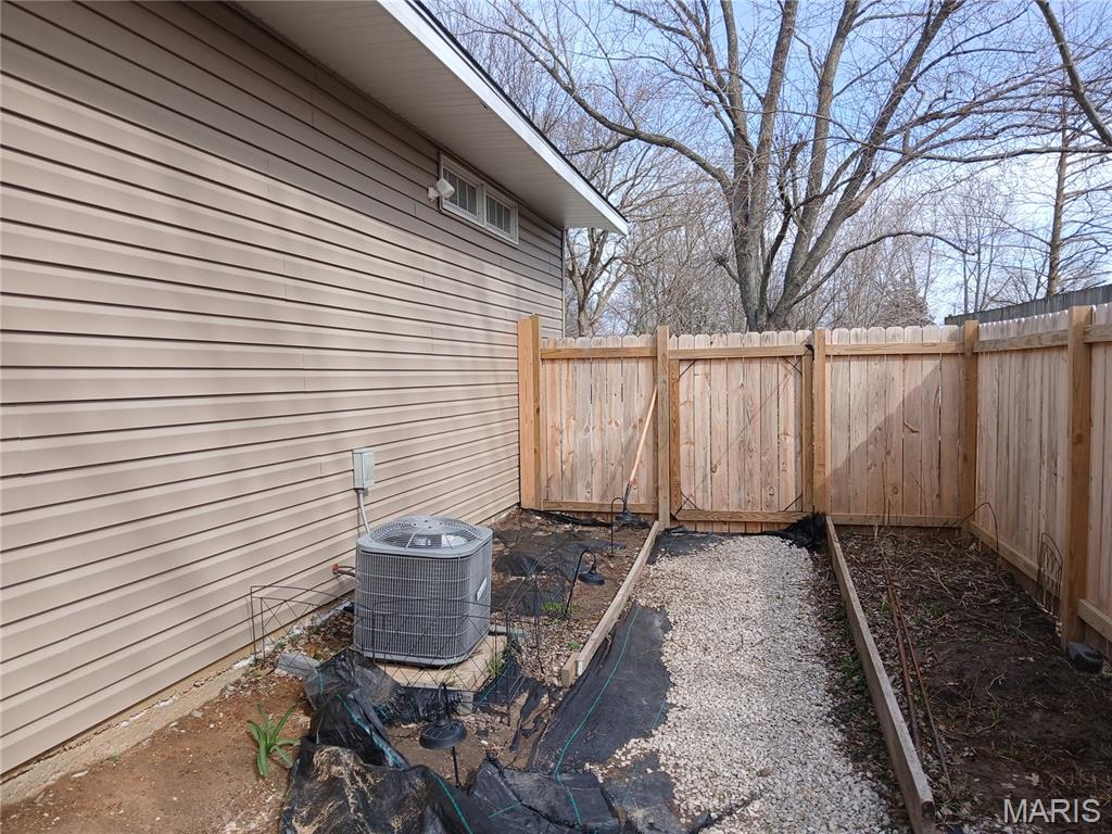 511 South 5th Street New Douglas, IL 62074 - Photo 14 of 17