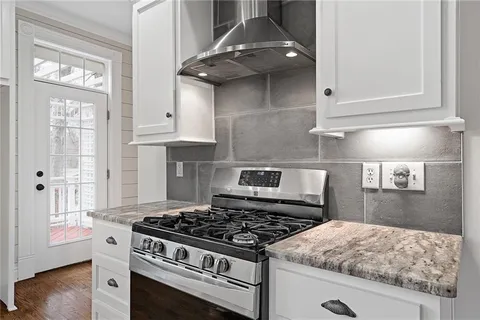 $315,000 | 503 Marshall Street, Leavenworth, KS 66048