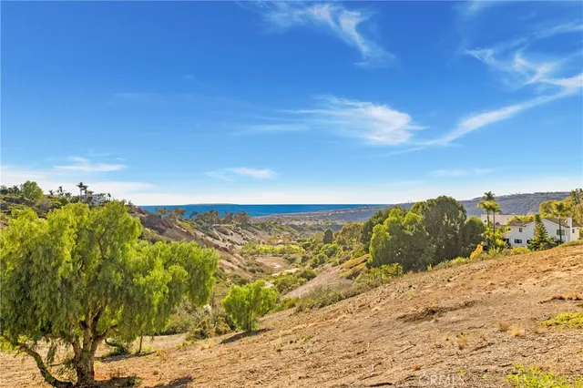 $2,745,000 | 31 Russell Lane, Laguna Niguel, CA 92677