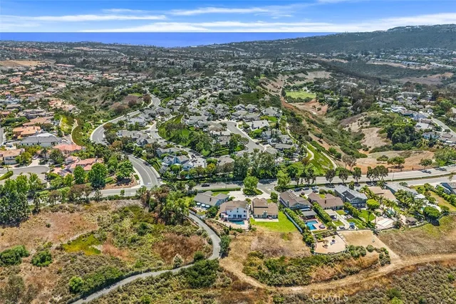 $2,745,000 | 31 Russell Lane, Laguna Niguel, CA 92677
