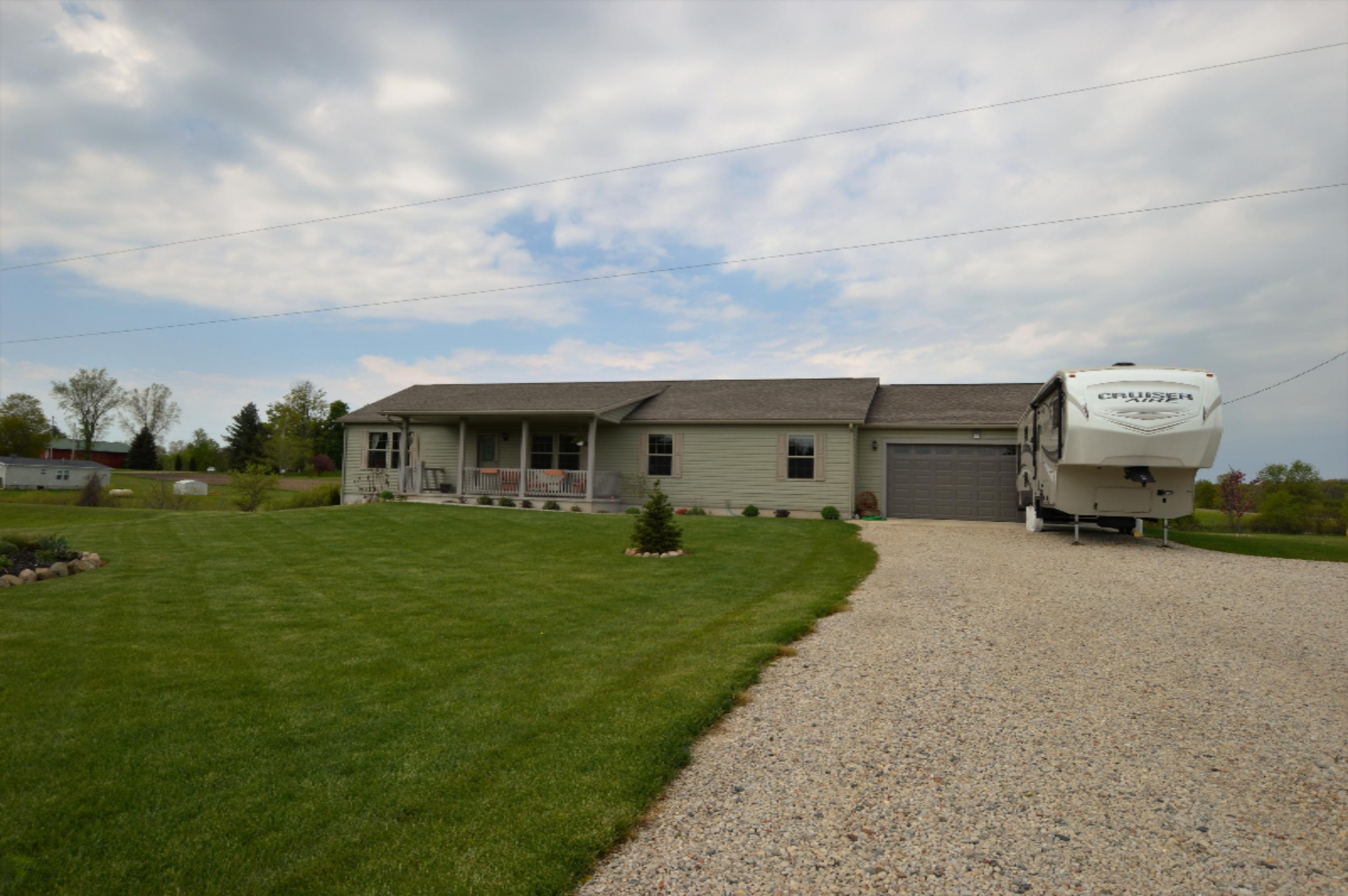 97 Barker Road Ionia, MI 48846 - Photo 3 of 30 DSC_0043