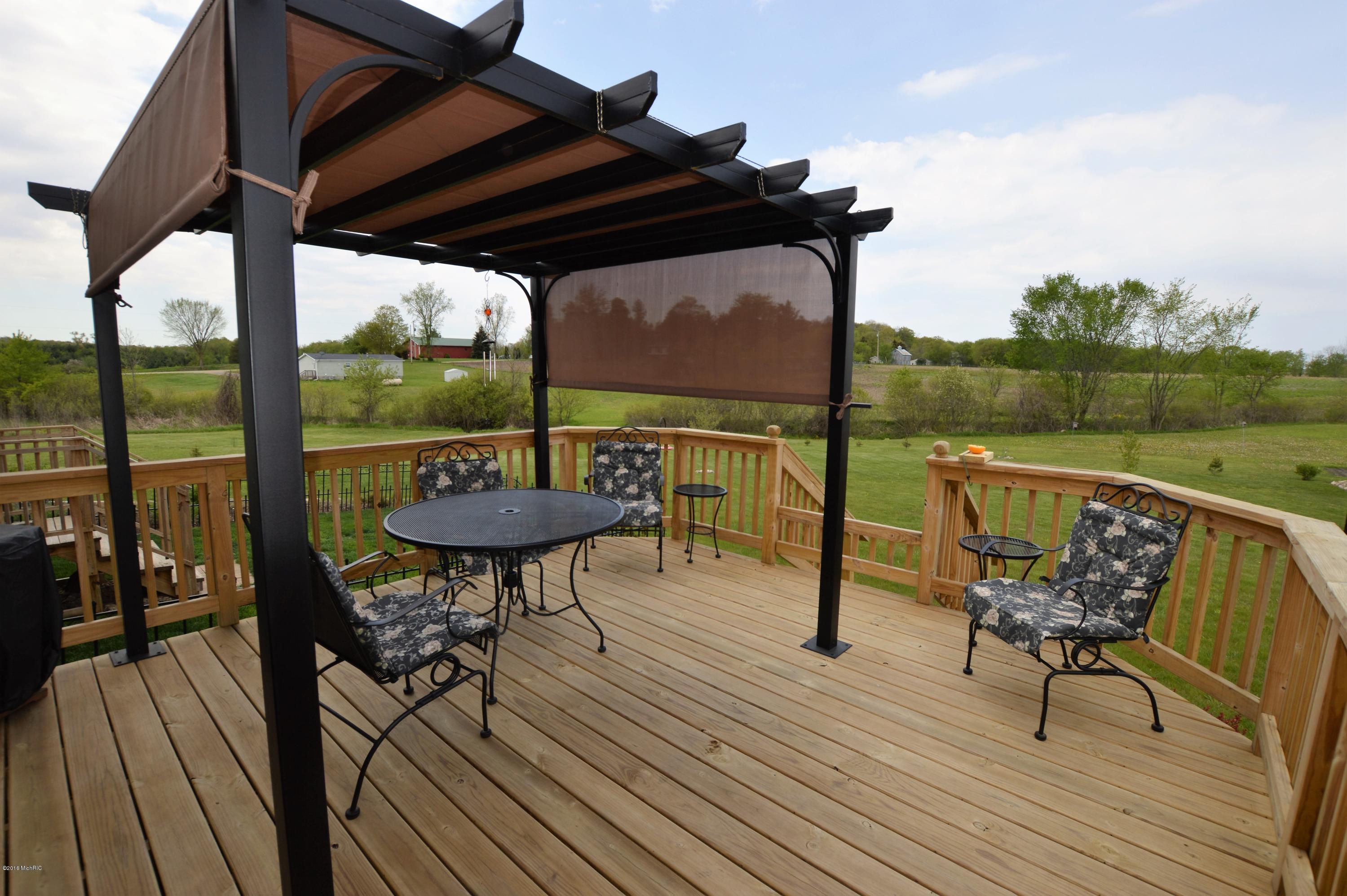 97 Barker Road Ionia, MI 48846 - Photo 7 of 30 DSC_0030