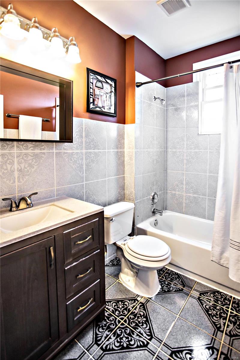 5106 Heege Road St. Louis, MO 63123 - Photo 17 of 29 Gallery Image 17