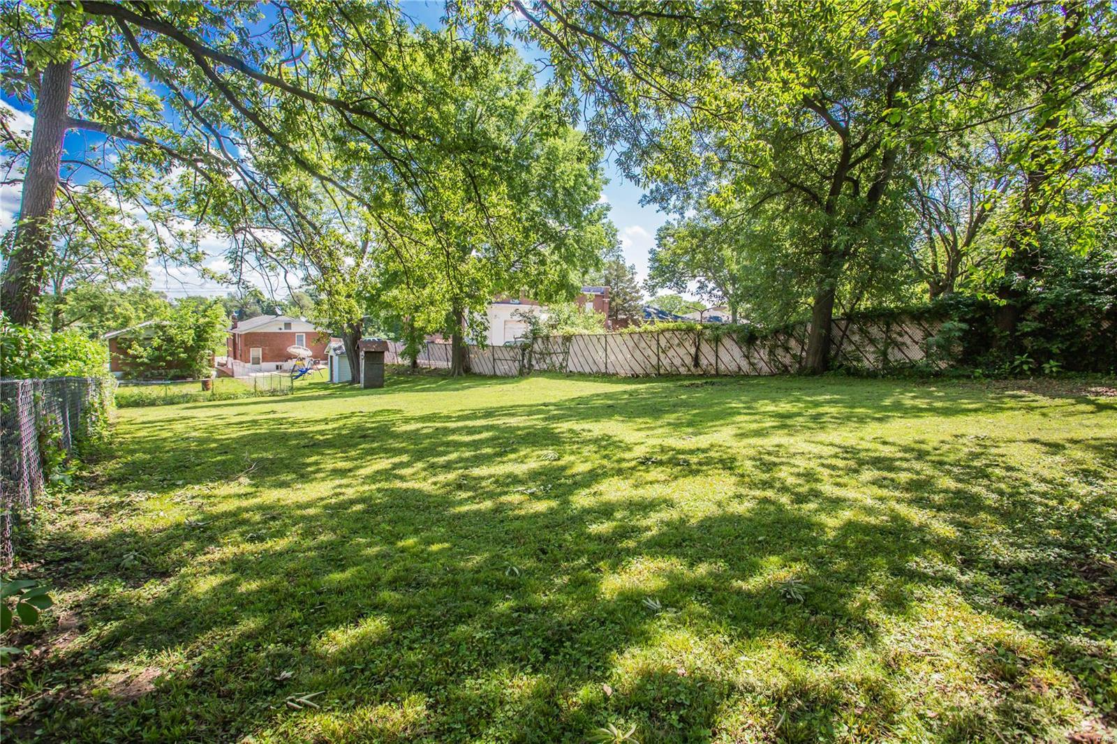 5106 Heege Road St. Louis, MO 63123 - Photo 3 of 29 Gallery Image 3