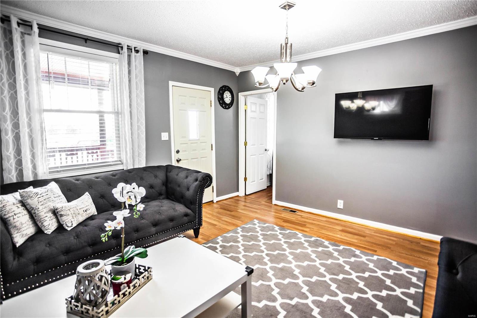 5106 Heege Road St. Louis, MO 63123 - Photo 7 of 29 Gallery Image 7