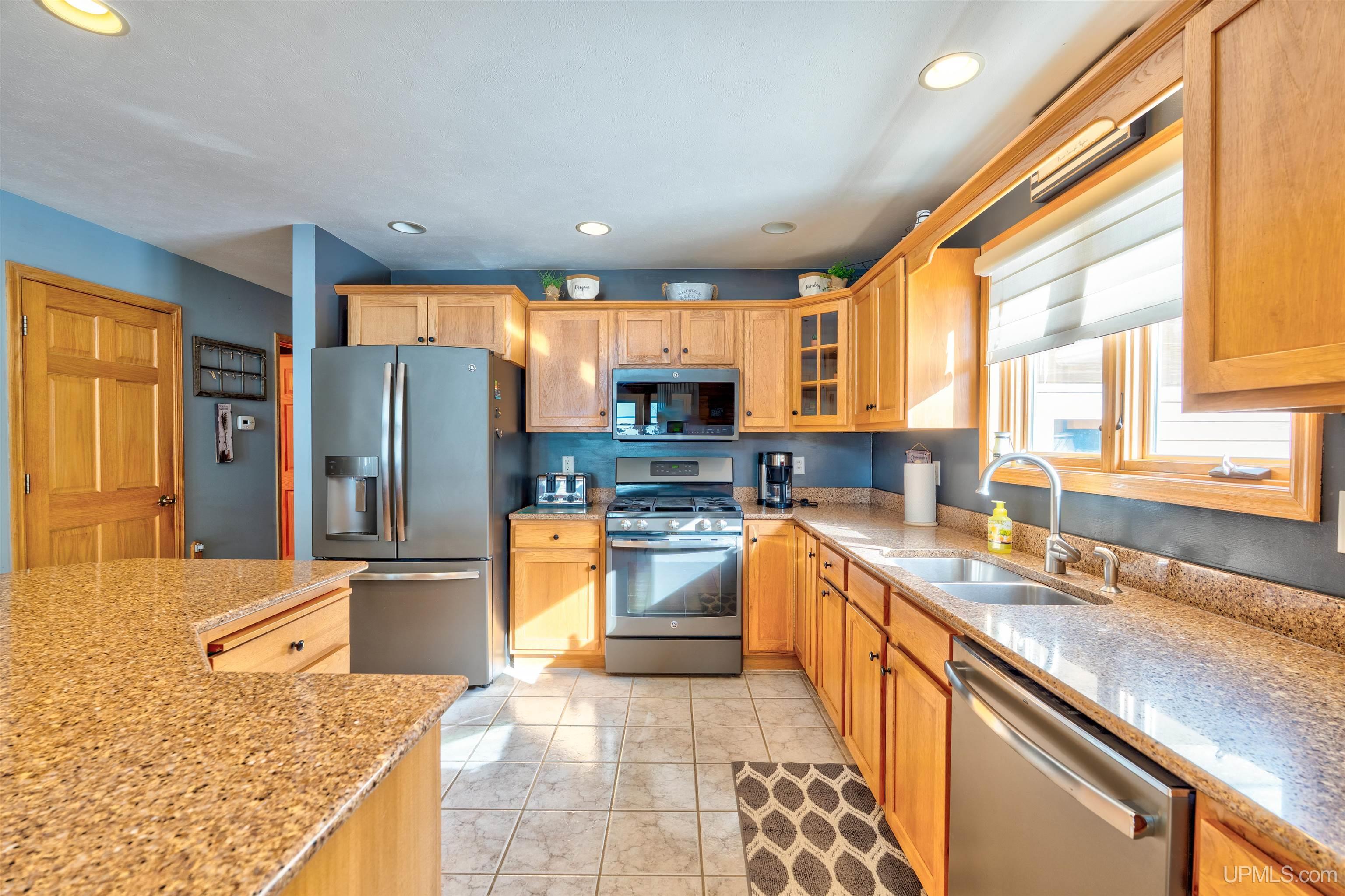 9049 25 Road Cooks, MI 49817 - Photo 24 of 69
