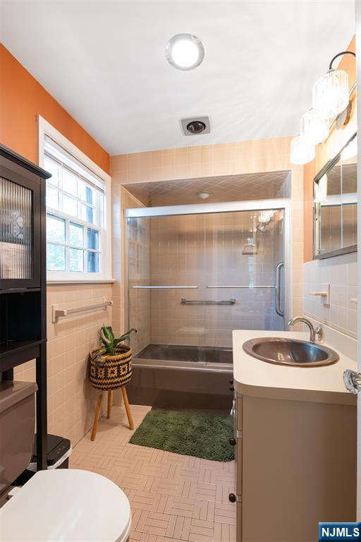 529 Wyndham Road Teaneck, NJ 07666 - Photo 29 of 30