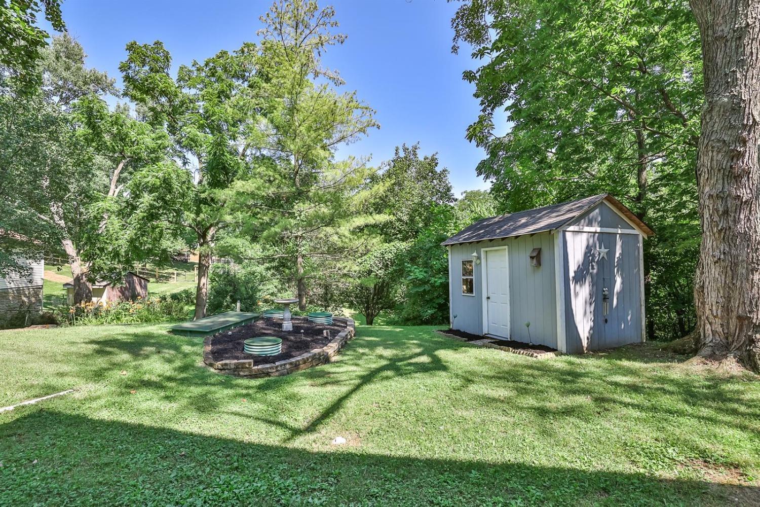 3177 Crest Road Cincinnati, OH 45251 - Photo 26 of 35 Gallery Image 26