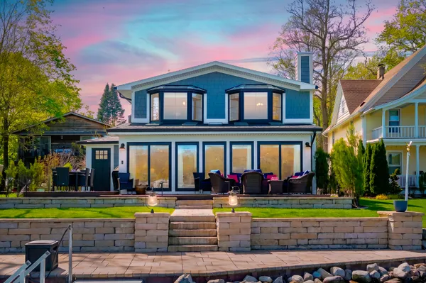 $1,990,000 | 279 South Gull Lake Drive, Richland, MI 49083