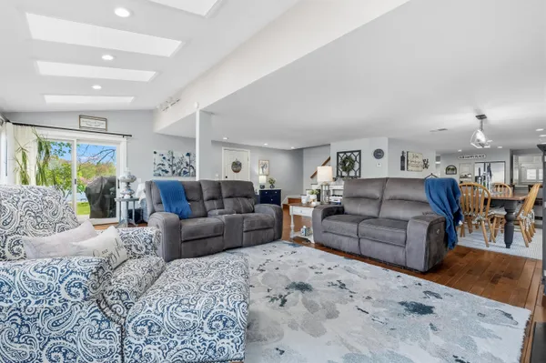 $1,990,000 | 279 South Gull Lake Drive, Richland, MI 49083