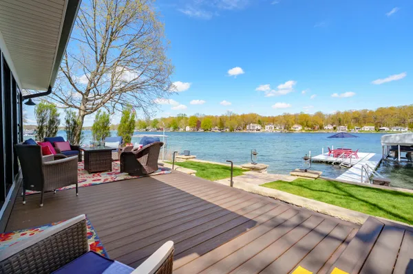 $1,990,000 | 279 South Gull Lake Drive, Richland, MI 49083