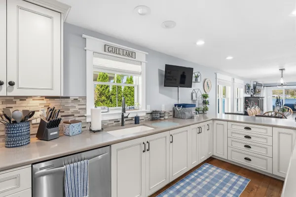 $1,990,000 | 279 South Gull Lake Drive, Richland, MI 49083