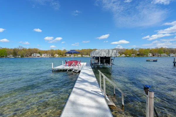 $1,990,000 | 279 South Gull Lake Drive, Richland, MI 49083