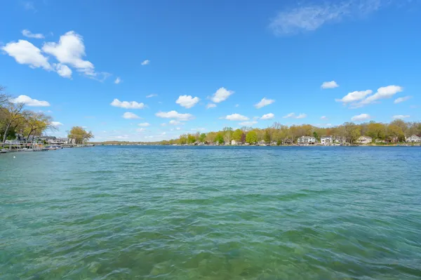 $1,990,000 | 279 South Gull Lake Drive, Richland, MI 49083