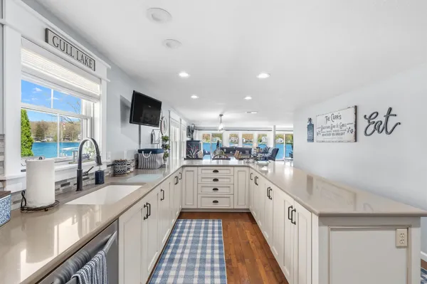 $1,990,000 | 279 South Gull Lake Drive, Richland, MI 49083
