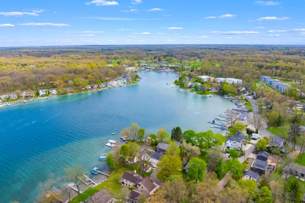$1,990,000 | 279 South Gull Lake Drive, Richland, MI 49083