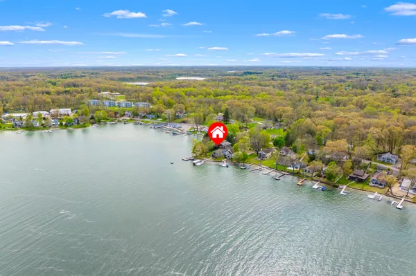 $1,990,000 | 279 South Gull Lake Drive, Richland, MI 49083
