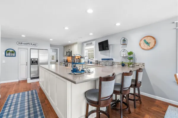 $1,990,000 | 279 South Gull Lake Drive, Richland, MI 49083
