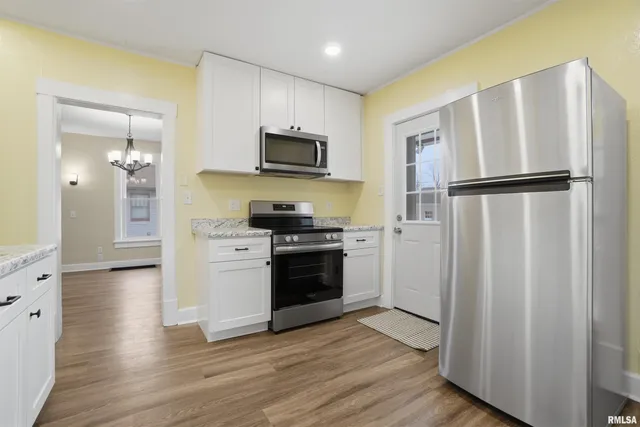 $182,500 | 2222 West Callender Avenue, West Peoria, IL 61604