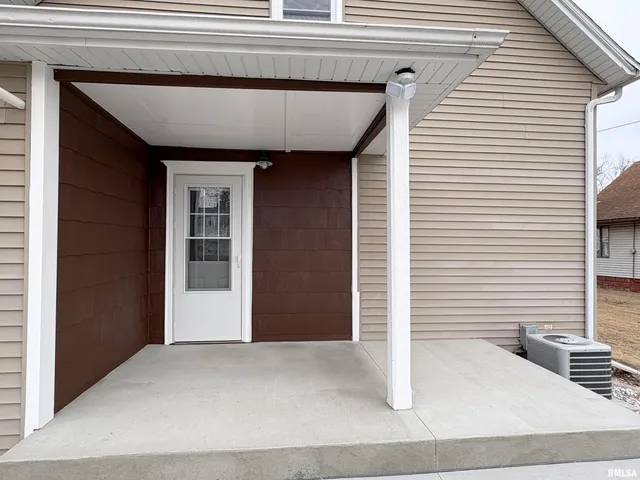 $174,500 | 2222 West Callender Avenue, West Peoria, IL 61604