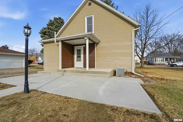 $174,500 | 2222 West Callender Avenue, West Peoria, IL 61604