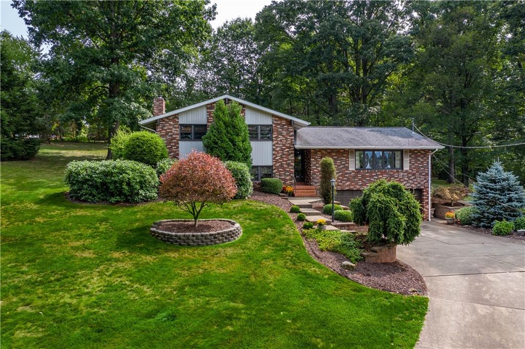 104 Ohare Road Canonsburg, PA 15317 - Photo 2 of 24 beautiful landscaping