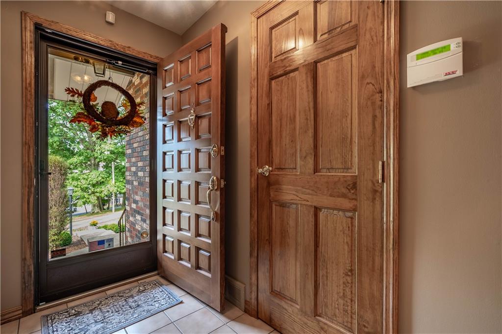 104 Ohare Road Canonsburg, PA 15317 - Photo 5 of 24 Gallery Image 5