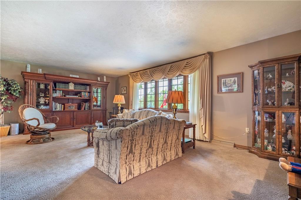 104 Ohare Road Canonsburg, PA 15317 - Photo 9 of 24 Gallery Image 9
