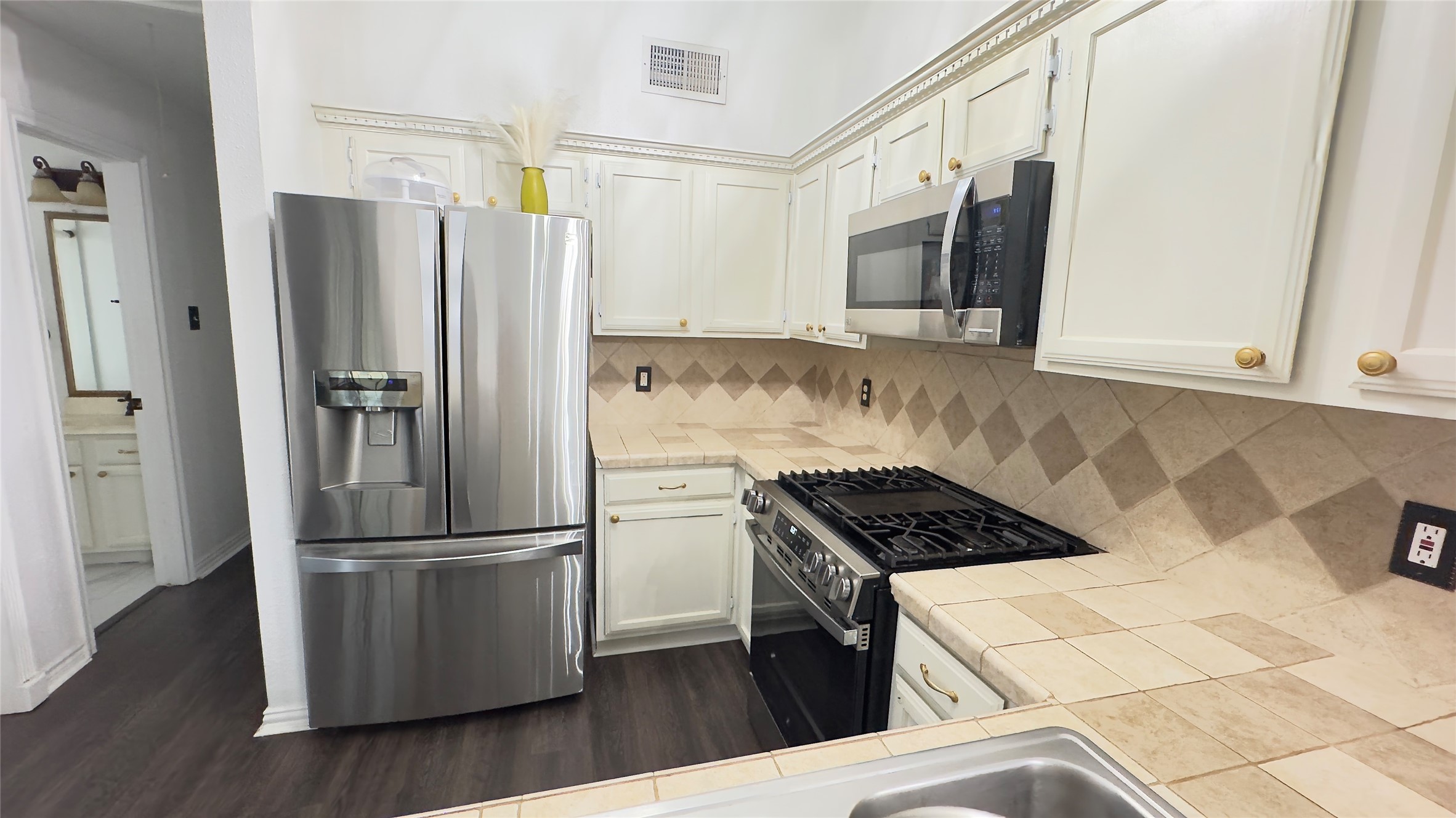 1918 Medway Drive Spring, TX 77386 - Photo 14 of 22 Stainless fridge included