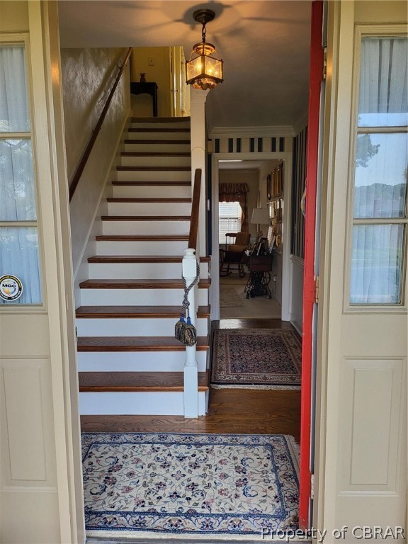 2449 Everglades Road Norfolk, VA 23518 - Photo 8 of 31 a view of entryway