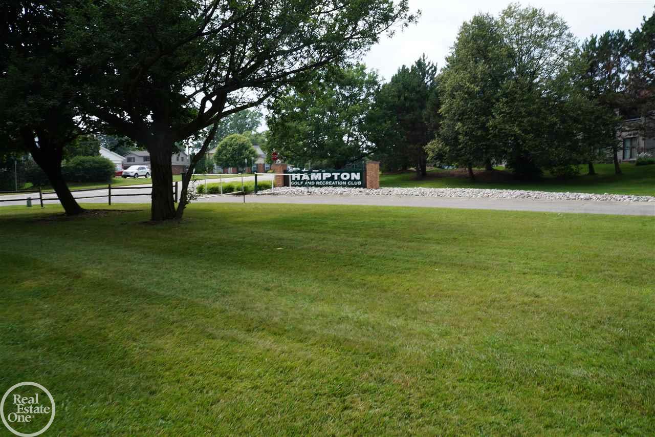 696 Baker Street Rochester Hills, MI 48307 - Photo 19 of 22