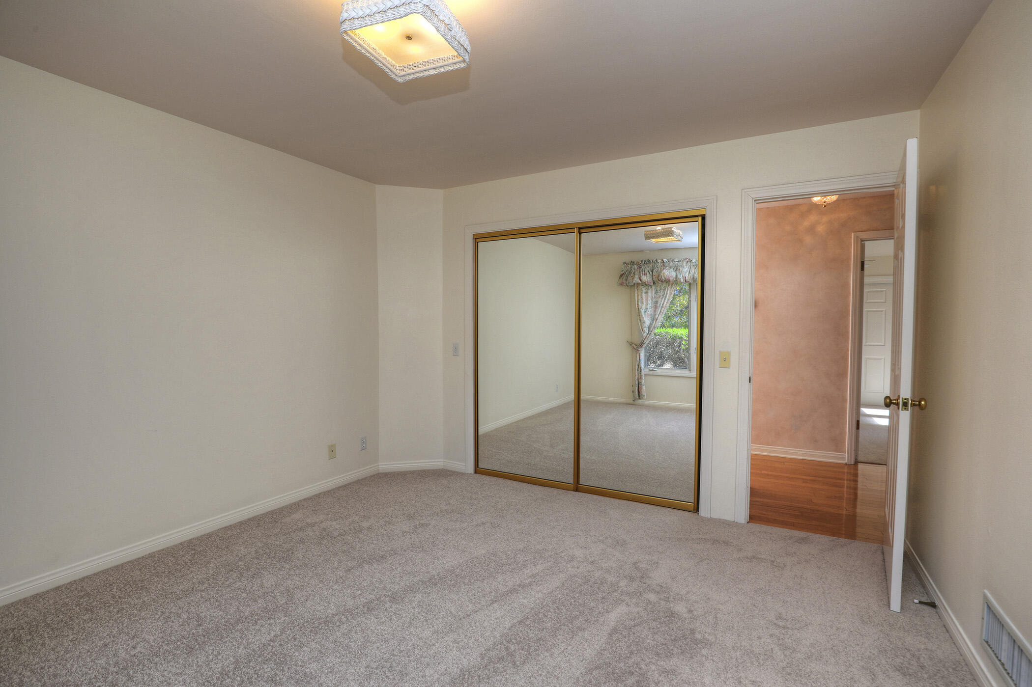 923 Via Los Padres Santa Barbara, CA 93111 - Photo 29 of 36 an empty room with closet and a bathroom
