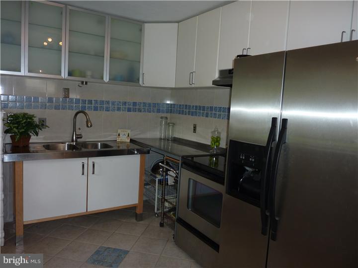 501 East Evesham Road Voorhees, NJ 08043 - Photo 8 of 19 Kitchen