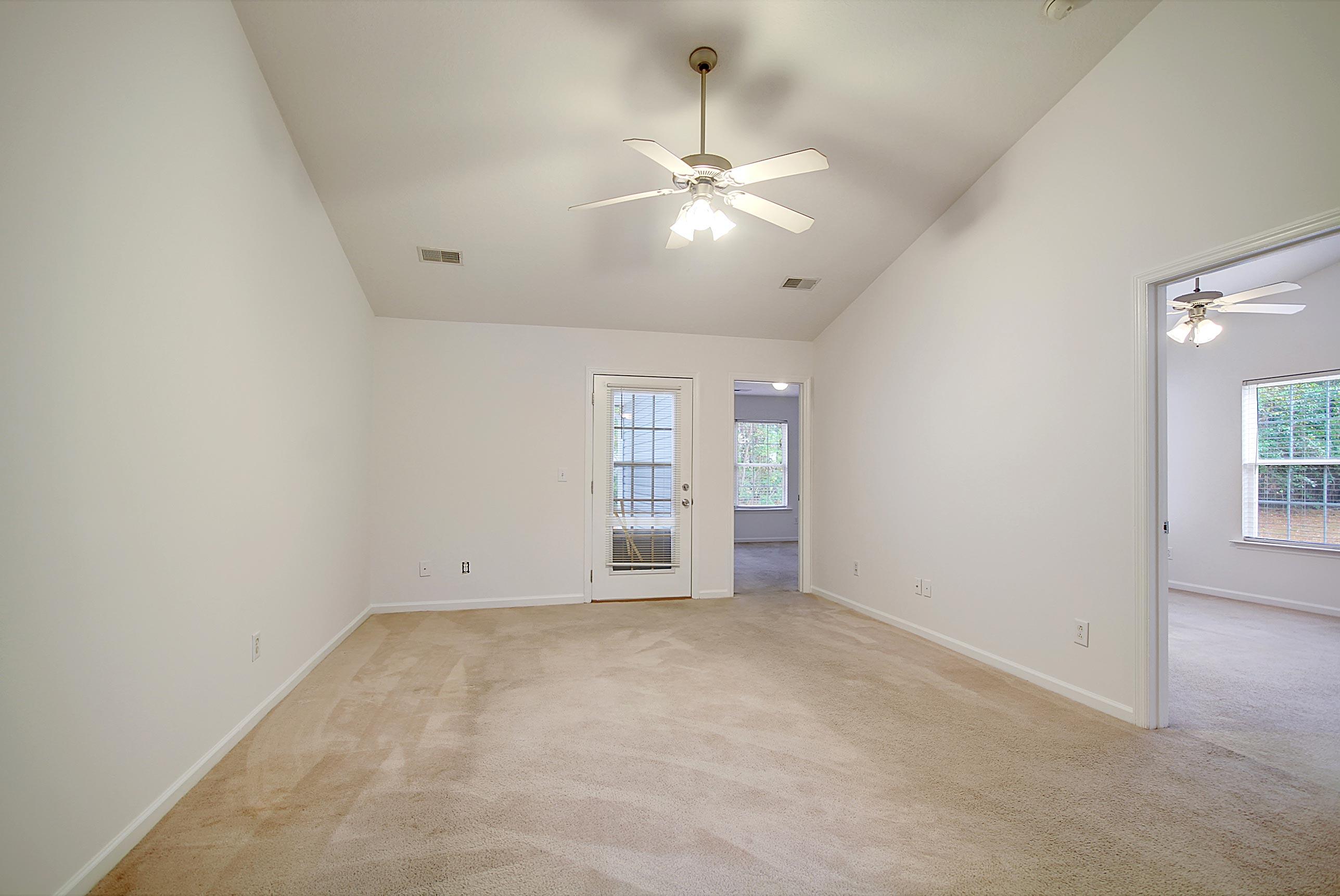 7886 Montview Road North Charleston, SC 29418 - Photo 11 of 25 CREM_7886 Montview_013