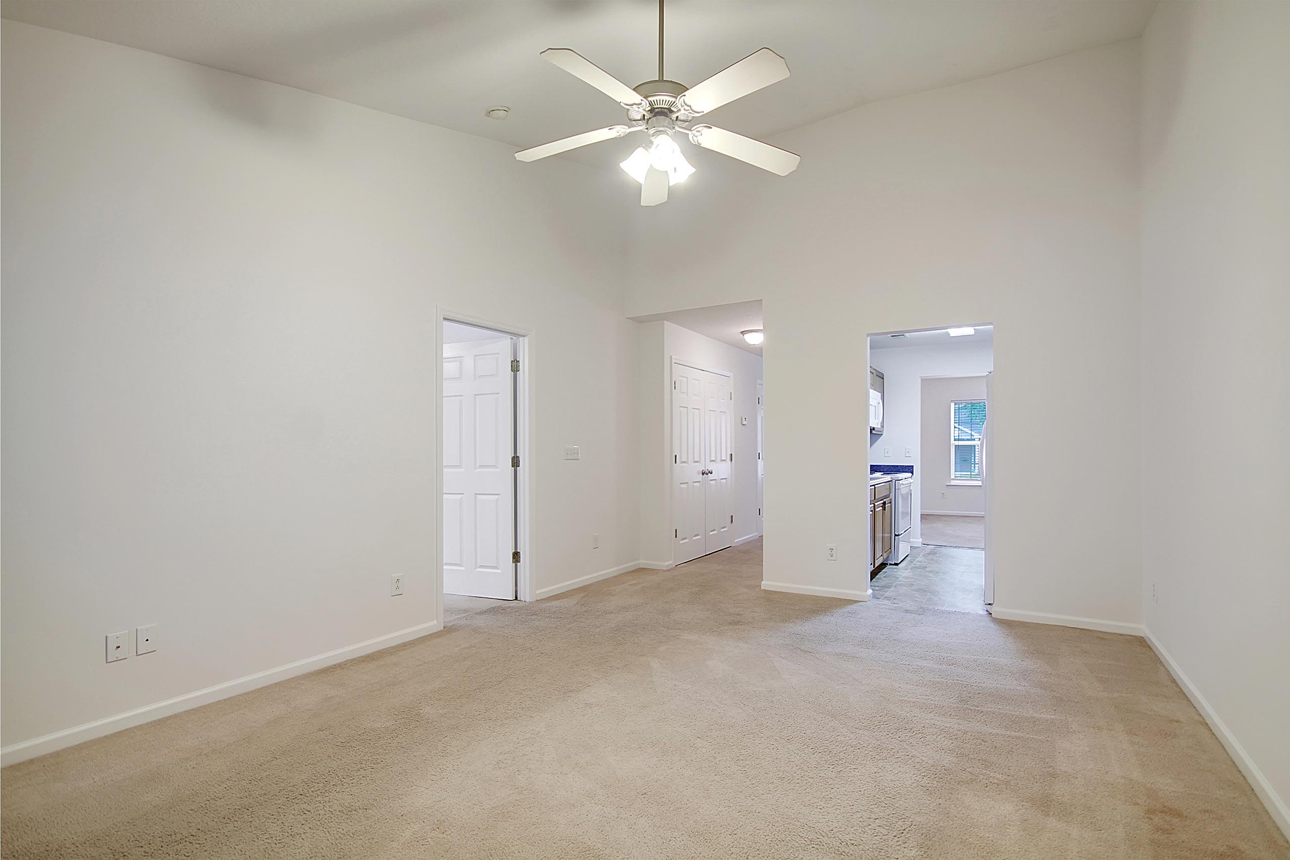 7886 Montview Road North Charleston, SC 29418 - Photo 13 of 25 CREM_7886 Montview_015