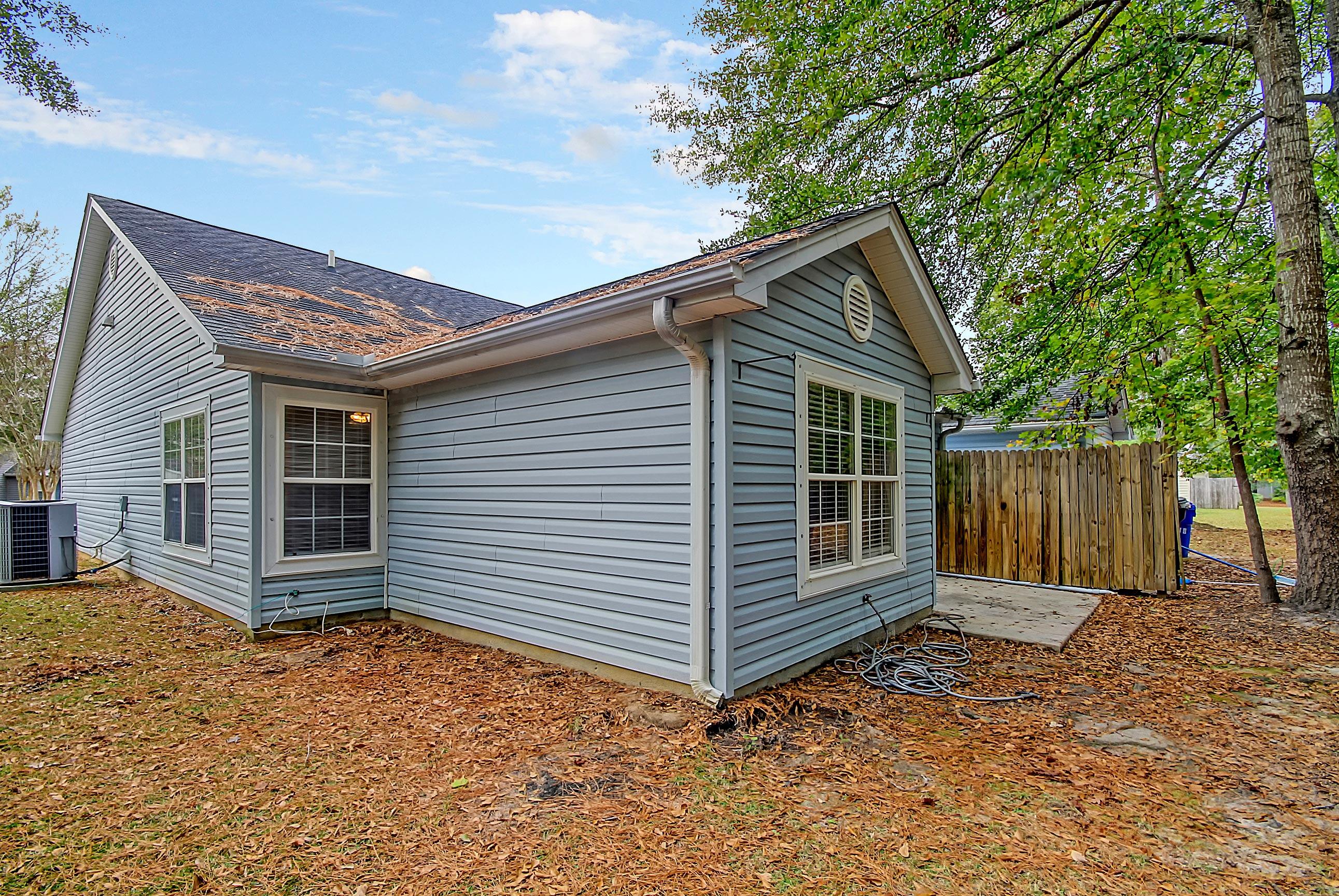7886 Montview Road North Charleston, SC 29418 - Photo 5 of 25 CREM_7886 Montview_006