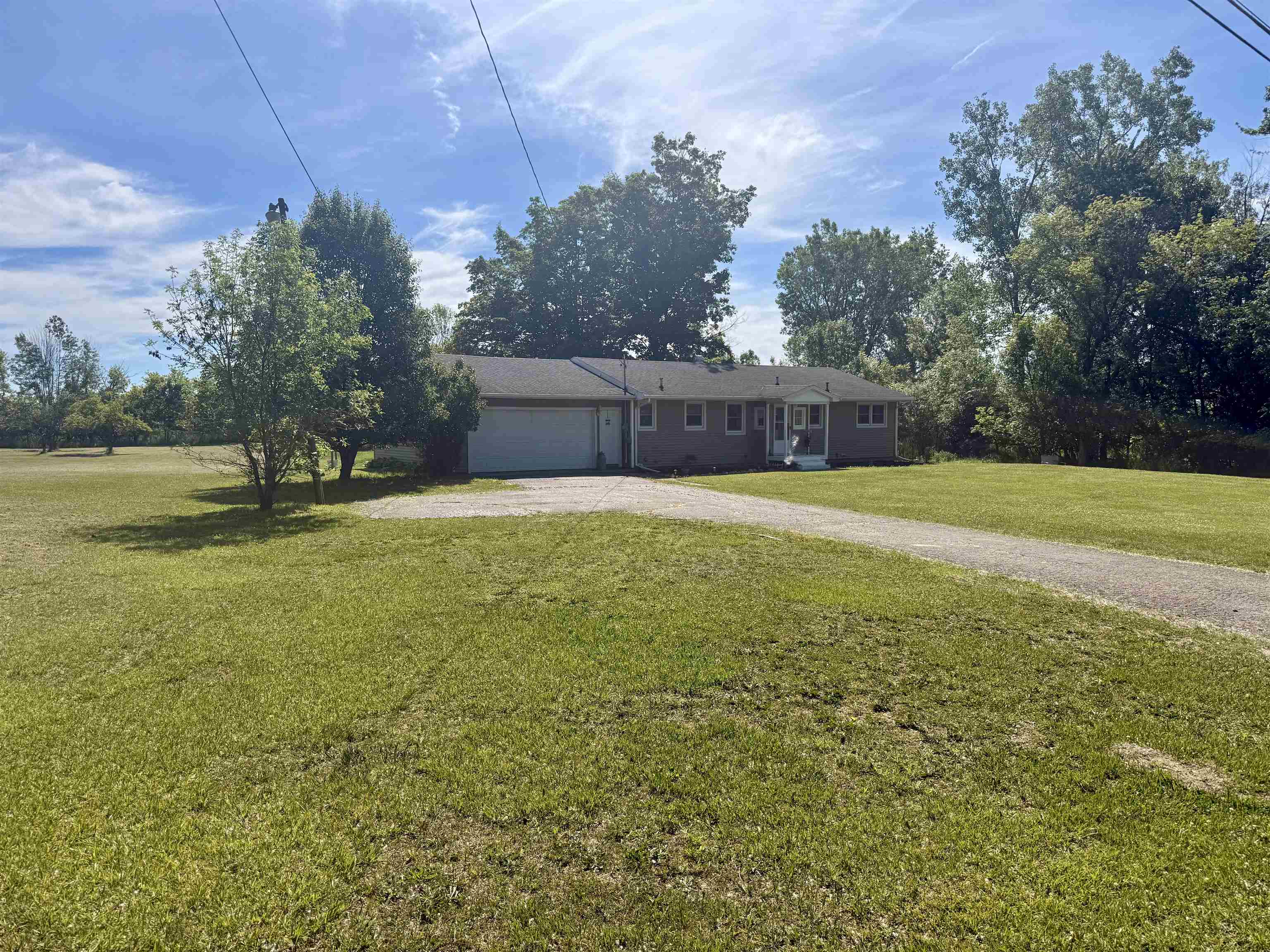 2041 Vandecarr Road Owosso, MI 48867 - Photo 3 of 17