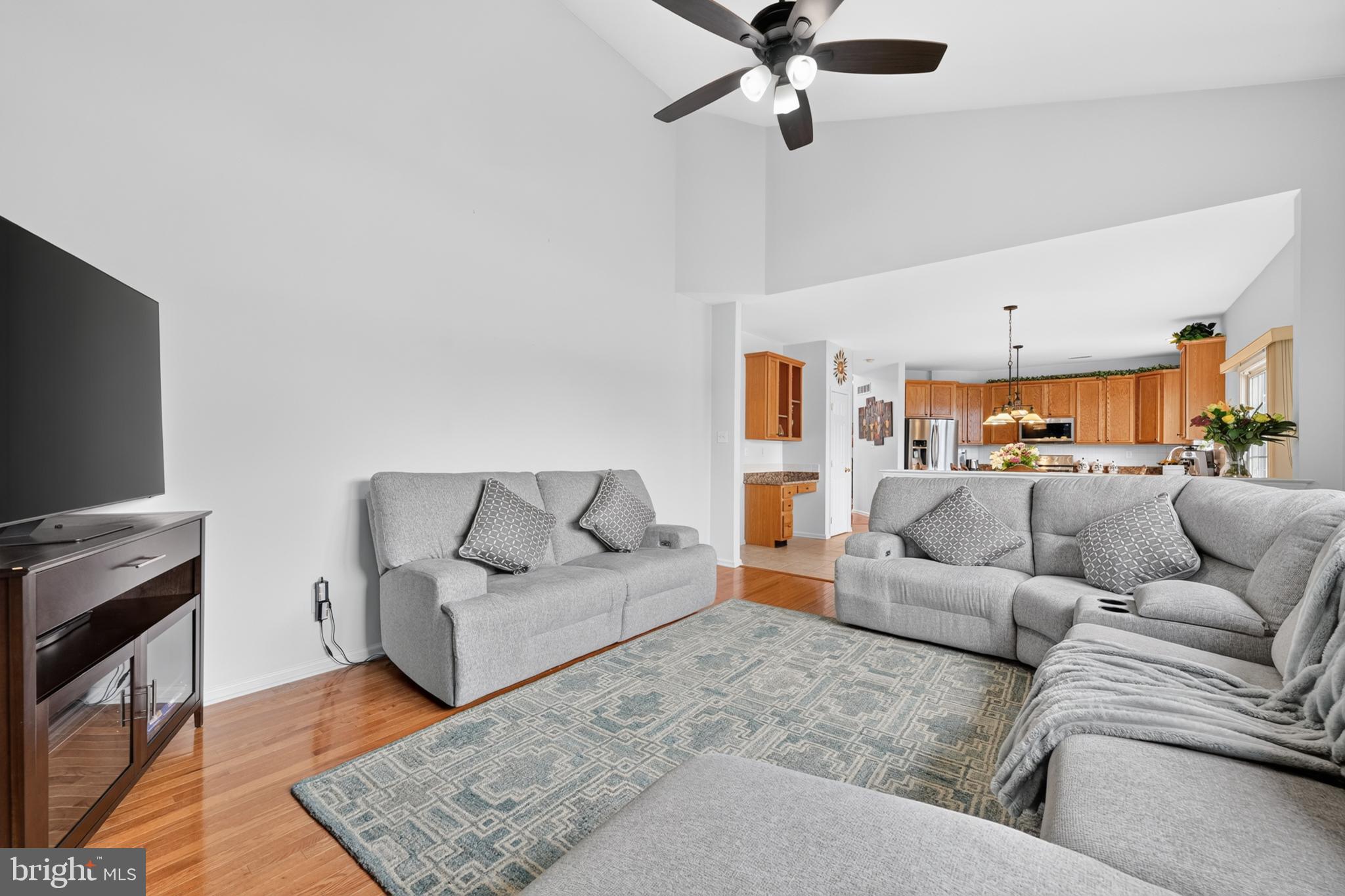 16 Amesbury Road Levittown, PA 19054 - Photo 17 of 57